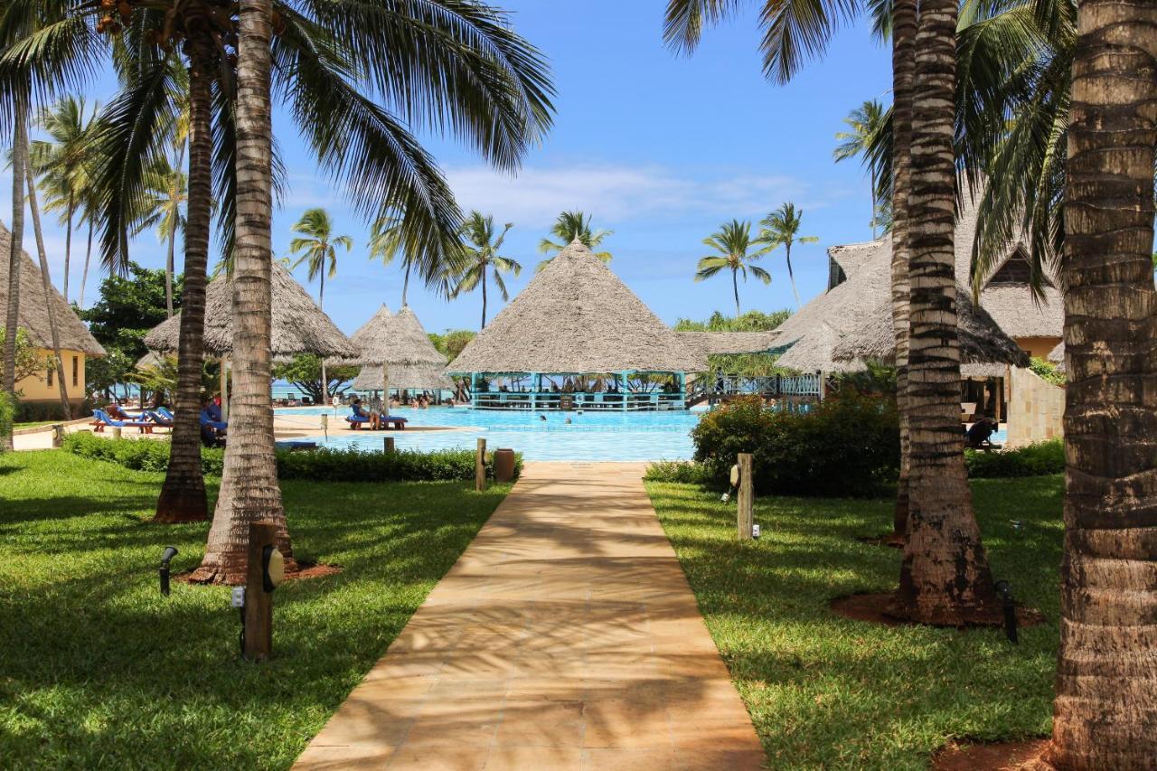Neptune Pwani Beach Resort & Spa Zanzibar Пвані-Мчангані Екстер'єр фото